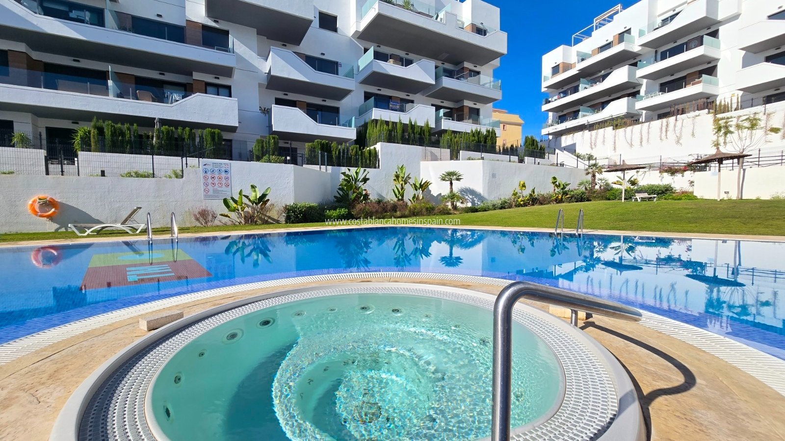 Revente - Apartment - Villamartin