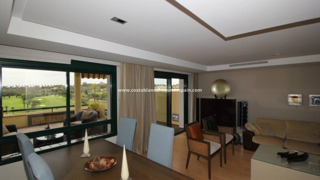 Revente - Apartment - Villamartin