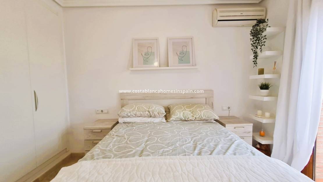 Revente - Apartment - Villamartin