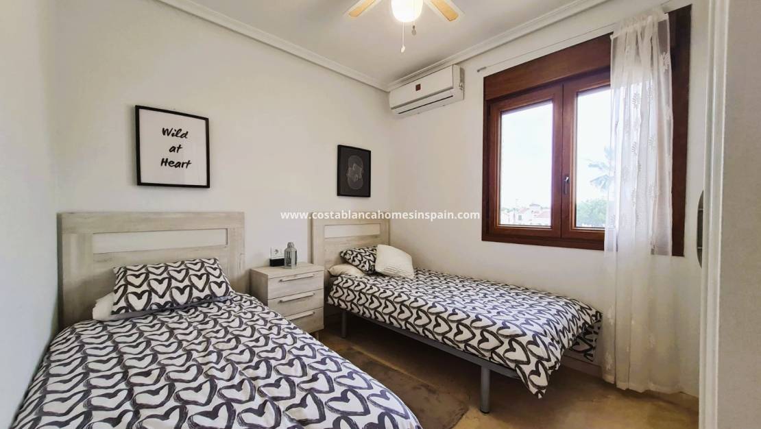 Revente - Apartment - Villamartin