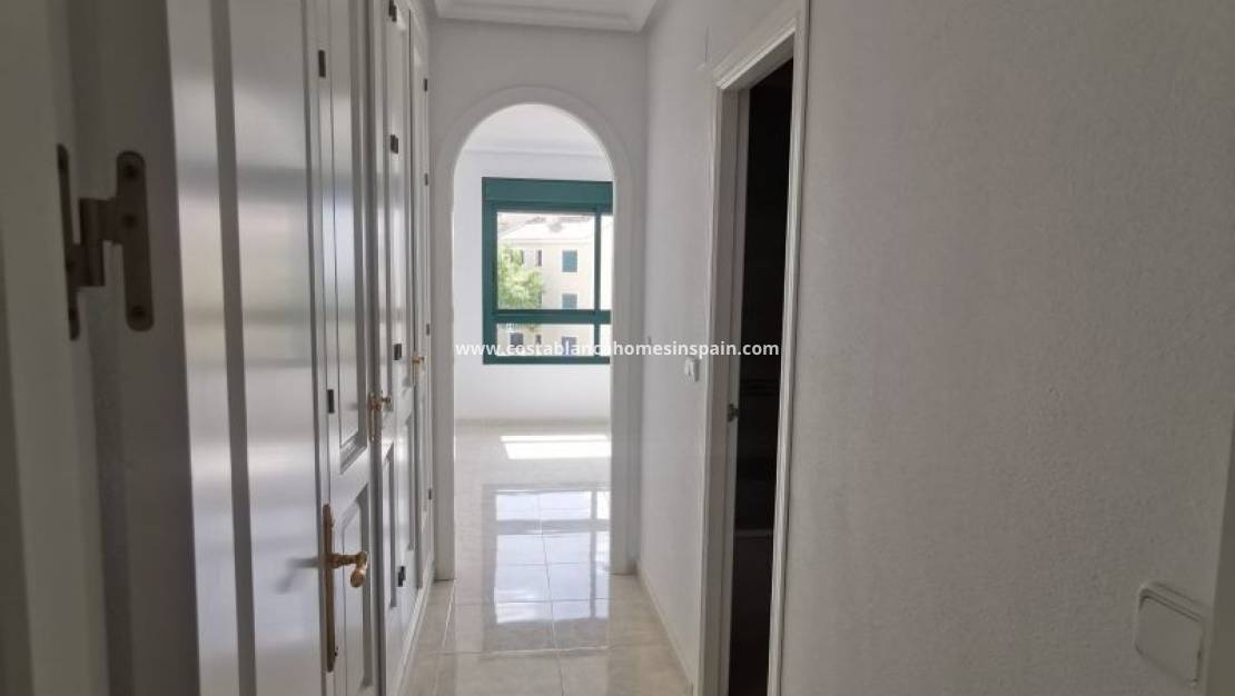 Revente - Apartment - Villamartin