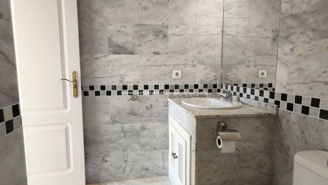 Revente - Apartment - Villamartin