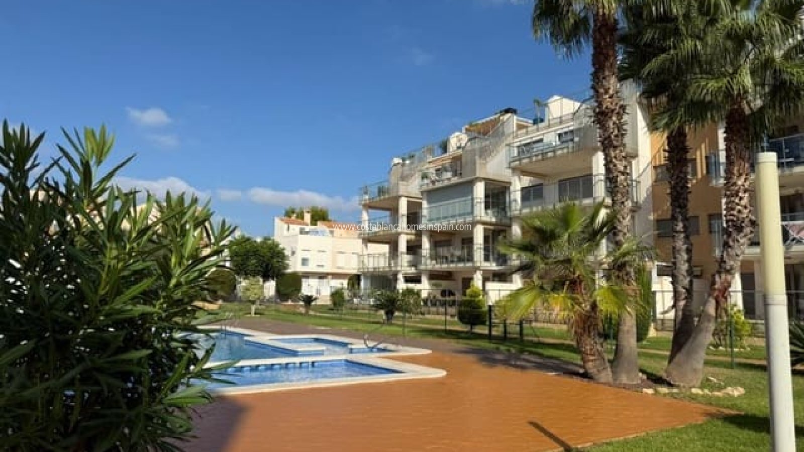 Revente - Apartment - Villamartin