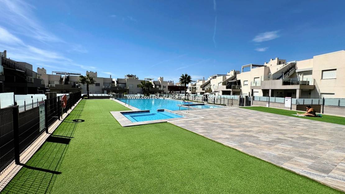 Revente - Bungalow - Torrevieja - Aguas Nuevas