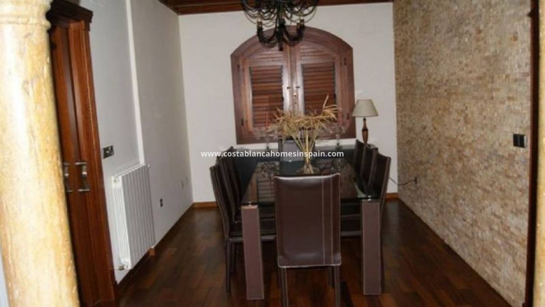 Revente -  - Campoamor