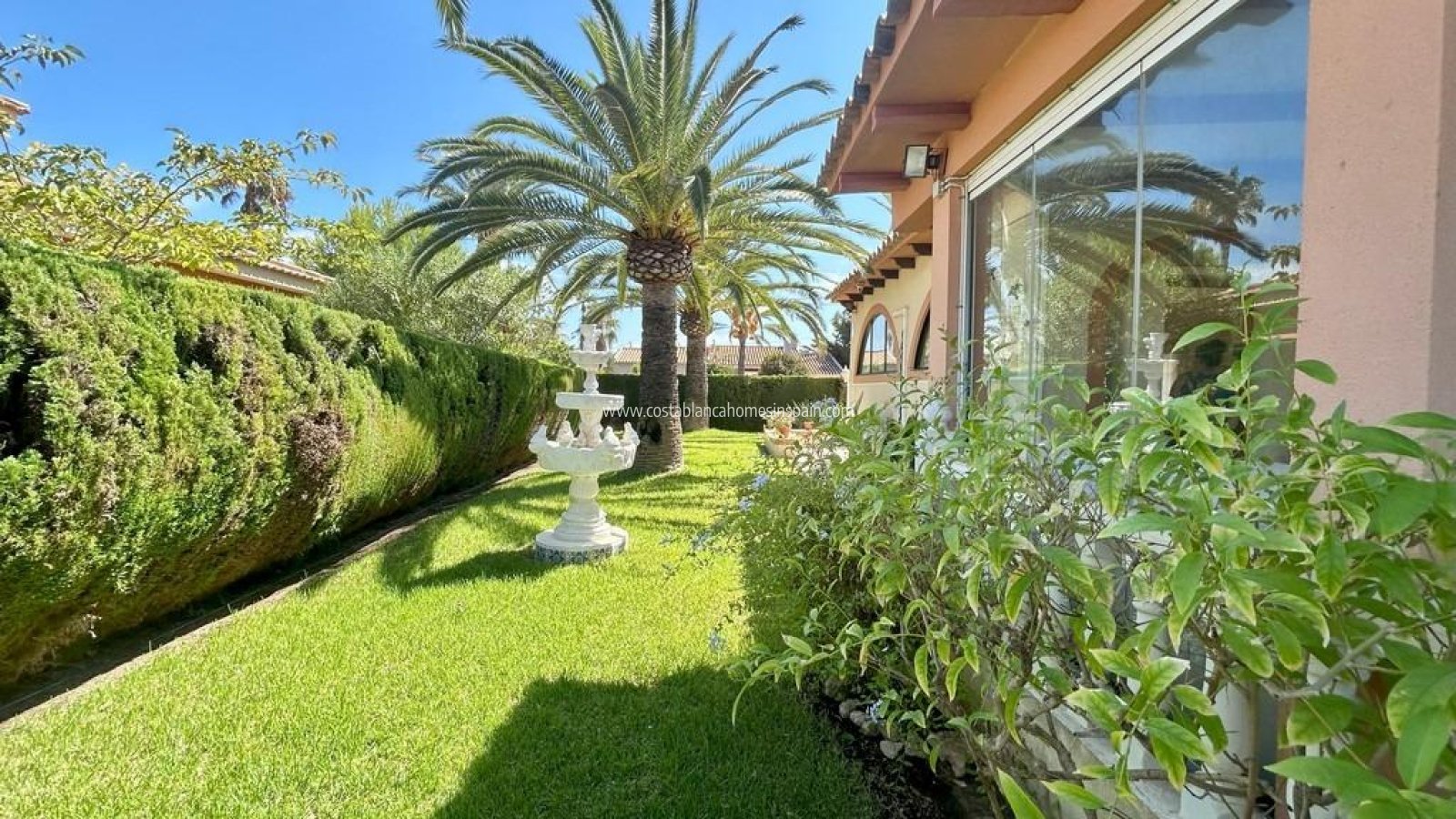 Revente - Detached Villa - Cabo Roig