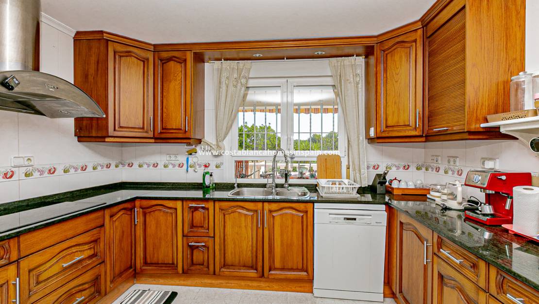 Revente - Detached Villa - Campoamor - Costa Blanca