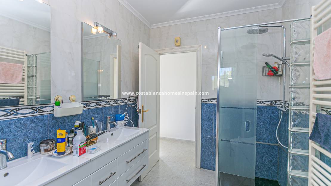 Revente - Detached Villa - Campoamor - Costa Blanca