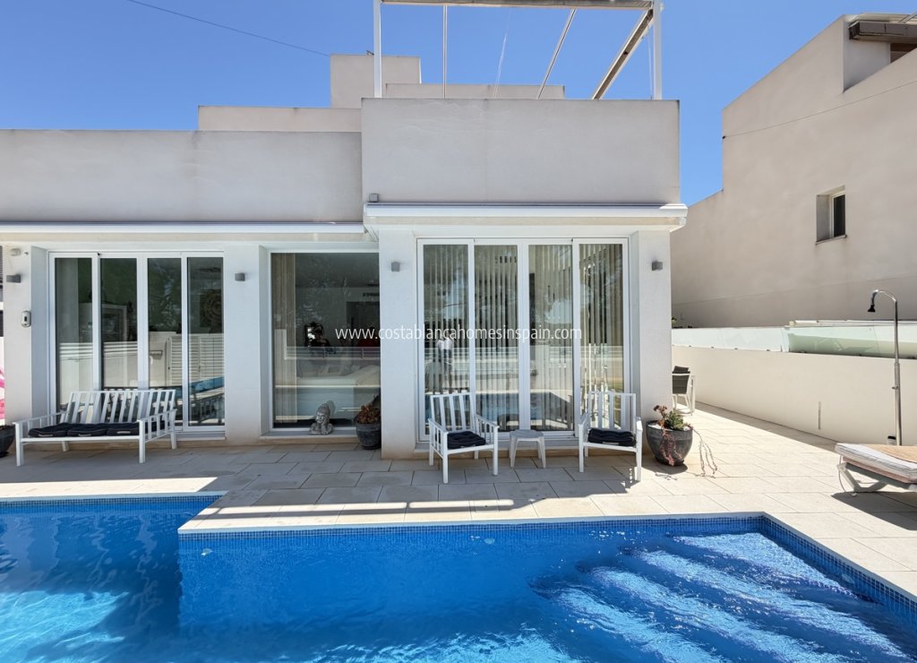 Revente - Detached Villa - Mil Palmeras