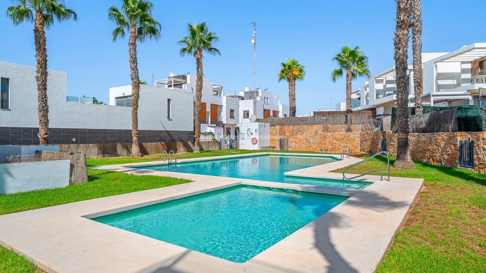 Revente - Detached Villa - Orihuela Costa - Villamartin