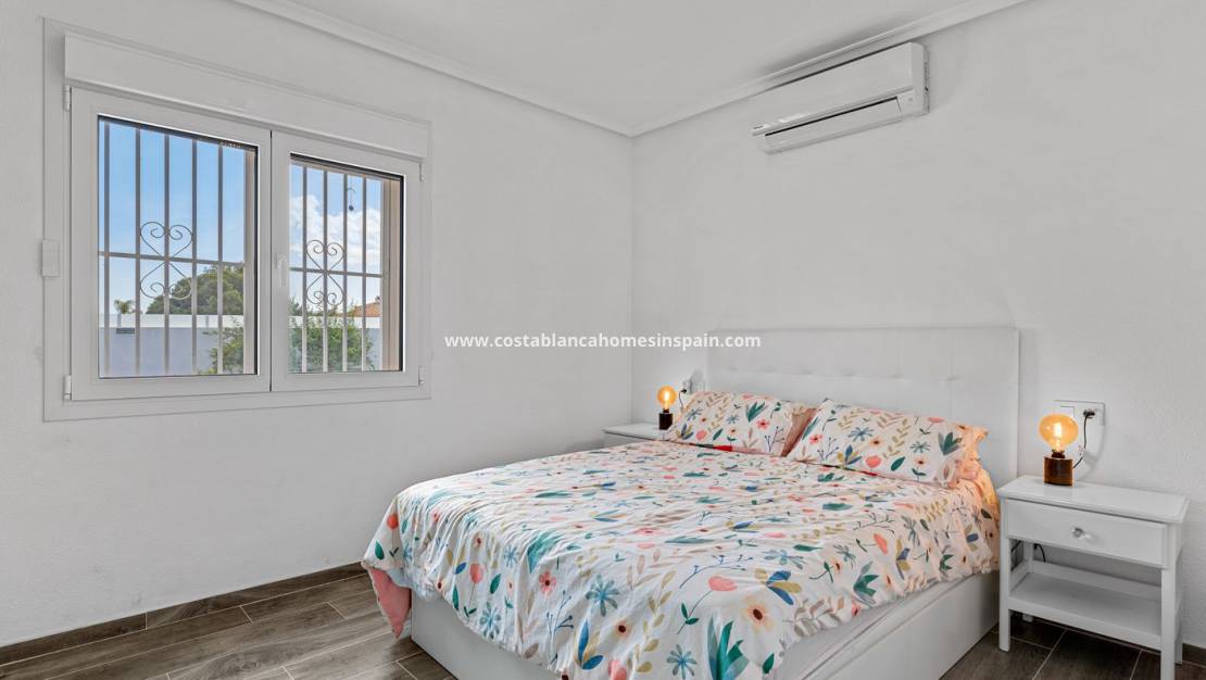 Revente - Detached Villa - Playa Flamenca - Costa Blanca South