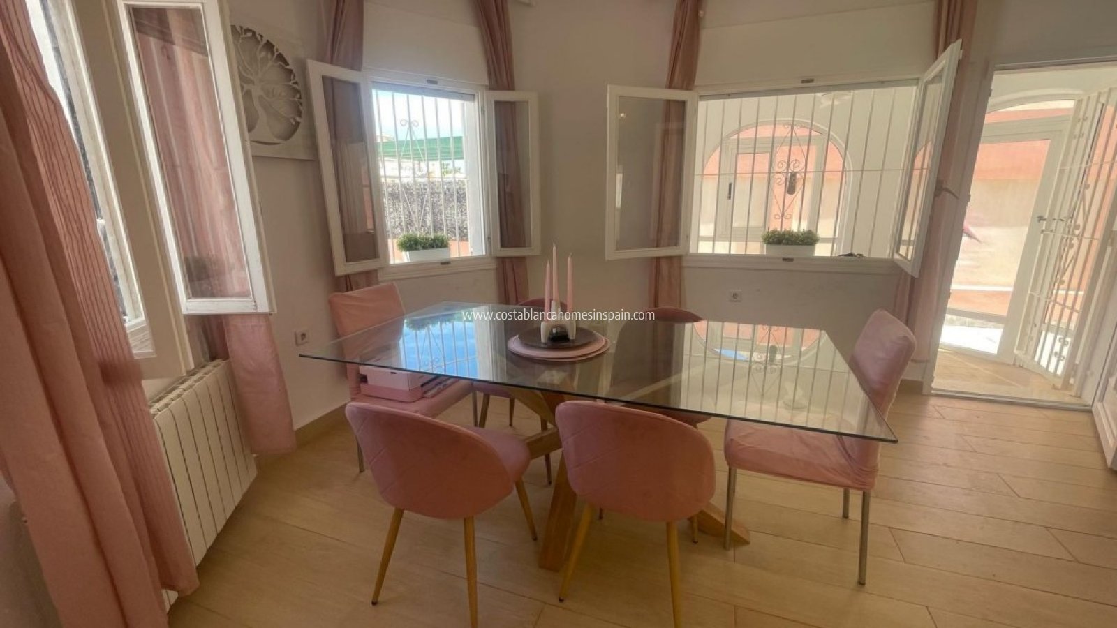 Revente - Detached Villa - Playa Flamenca - Costa Blanca South