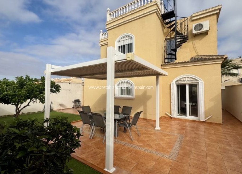 Revente - Detached Villa - Torrevieja