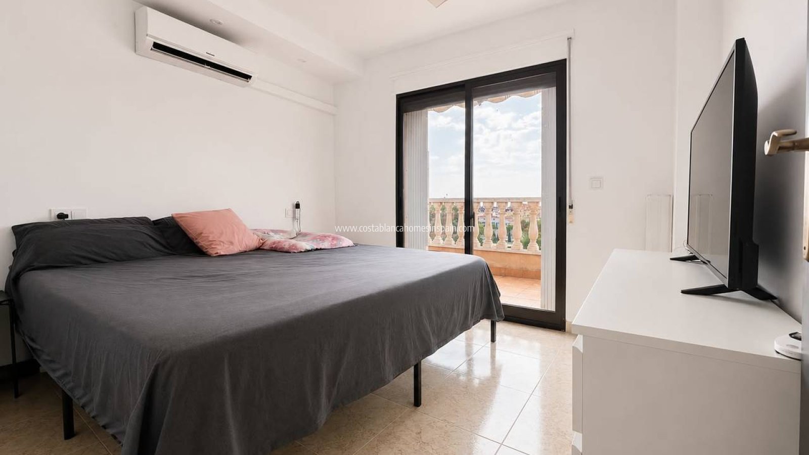 Revente - Detached Villa - Villamartin - BLUE LAGOON