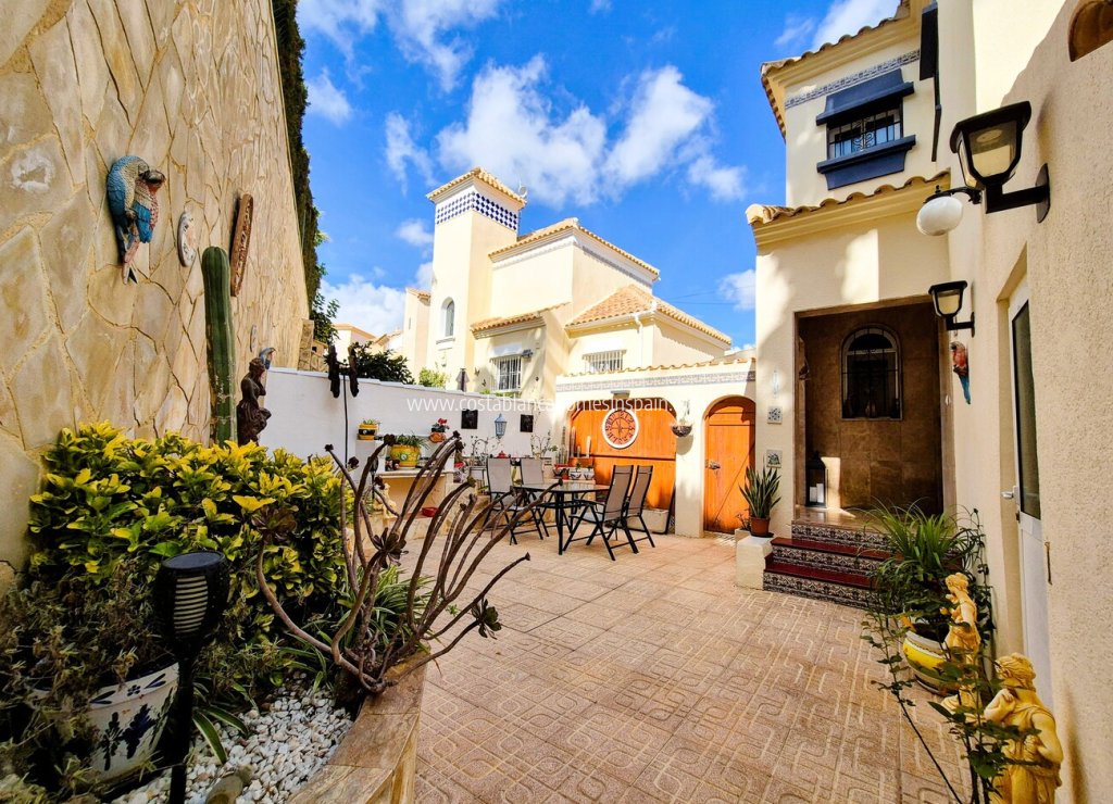 Revente - Detached Villa - Villamartin - Costa Blanca