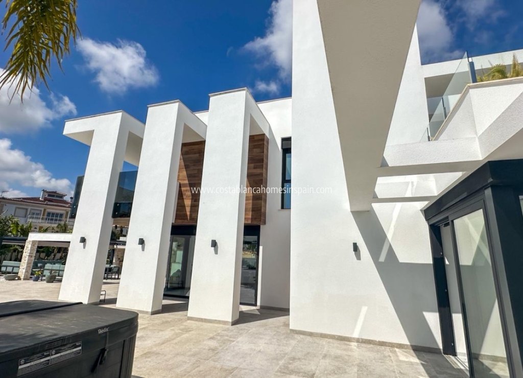 Revente - Detached Villa - Villamartin