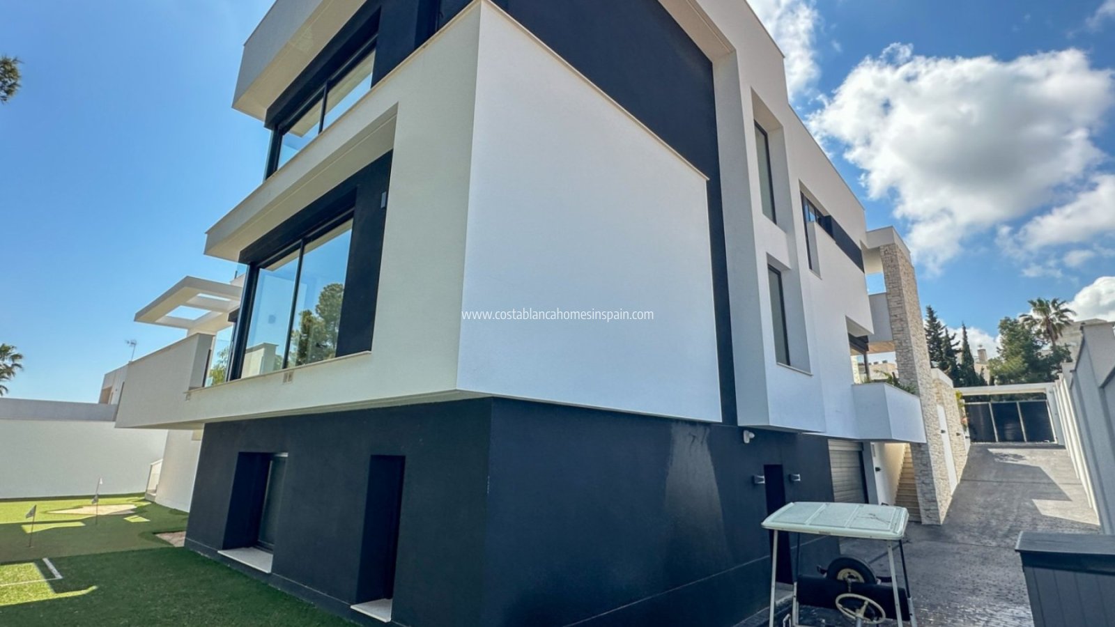 Revente - Detached Villa - Villamartin