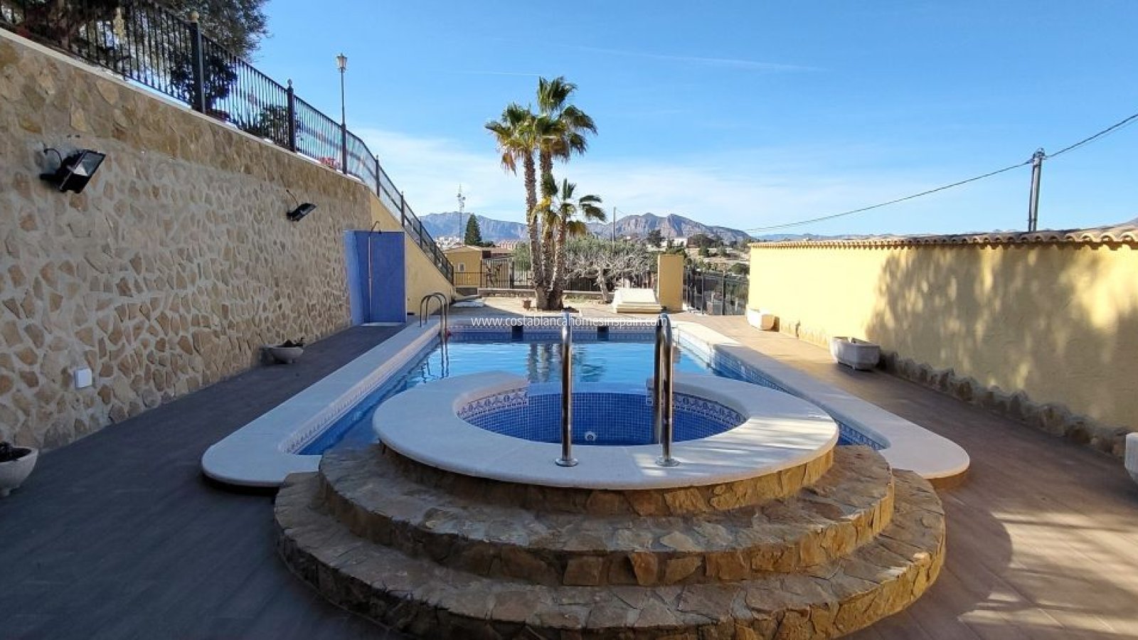 Revente - Finca - Orihuela