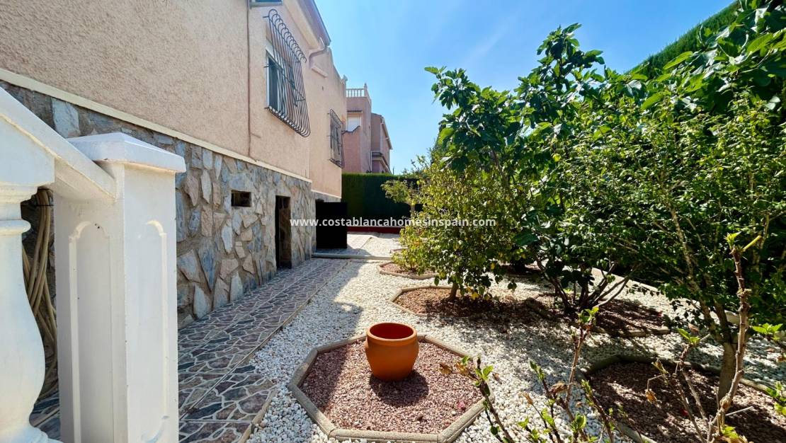 Revente - Semi - Detached Villa - El Chaparral - El chaparral