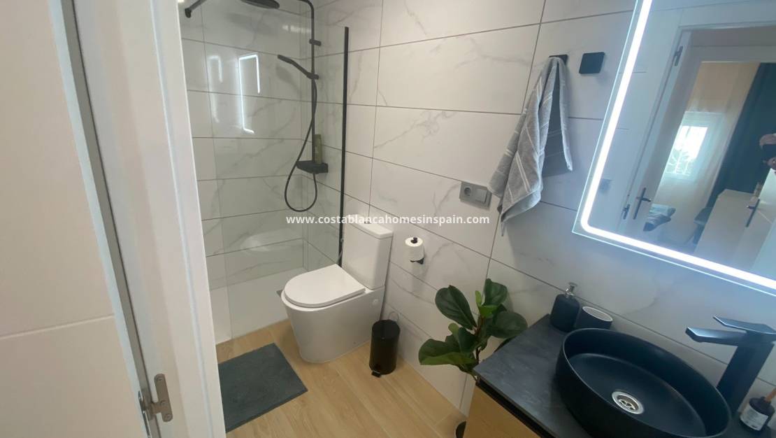 Revente - Semi - Detached Villa - La Florida