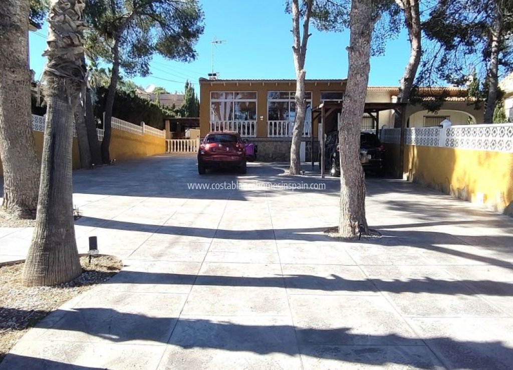Revente - Semi - Detached Villa - LOS BALCONES