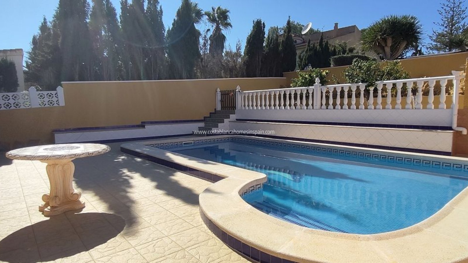 Revente - Semi - Detached Villa - LOS BALCONES