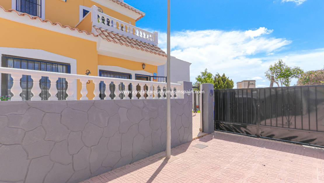 Revente - Semi - Detached Villa - Orihuela Costa - Playa Flamenca