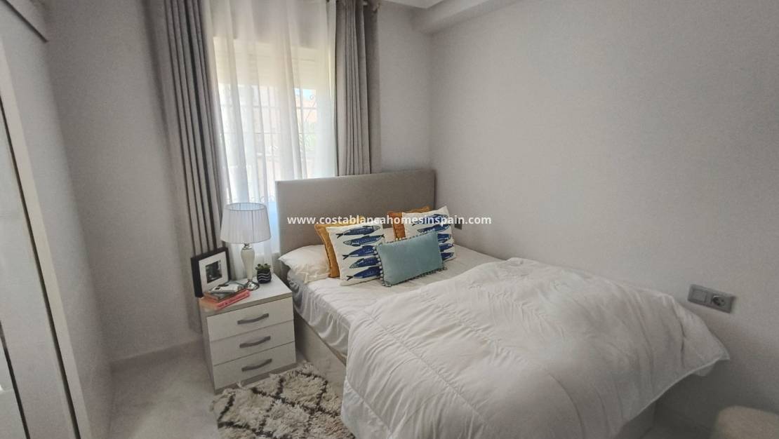 Revente - Semi - Detached Villa - Playa Flamenca - Costa Blanca South