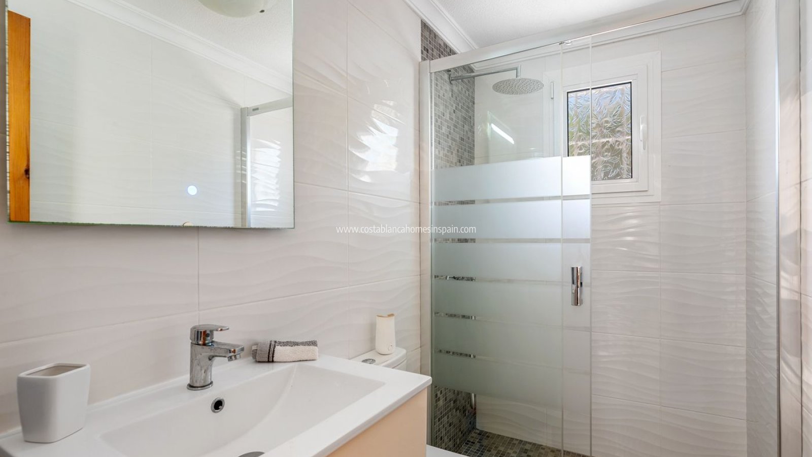 Revente - Semi - Detached Villa - Punta Prima