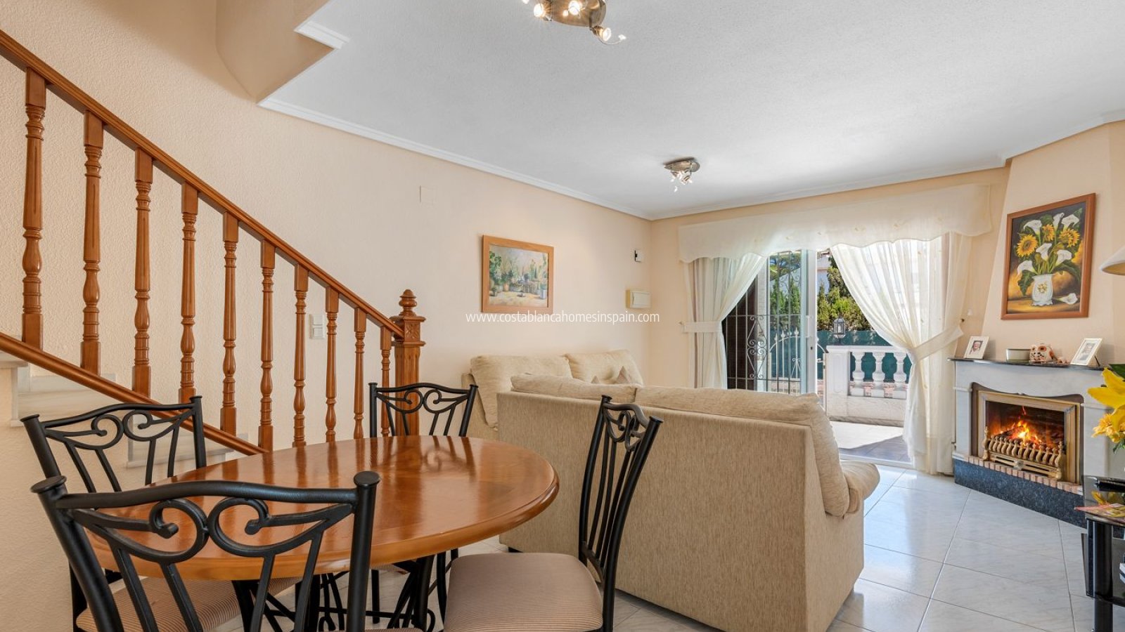 Revente - Semi - Detached Villa - Punta Prima