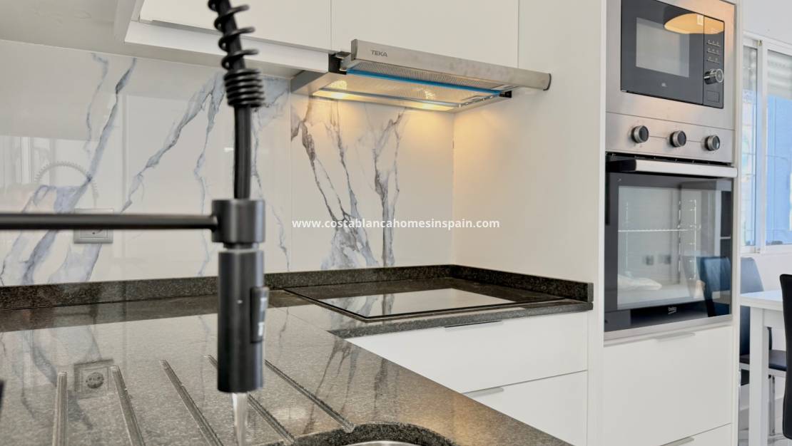 Revente - Semi - Detached Villa - Torrevieja - El chaparral