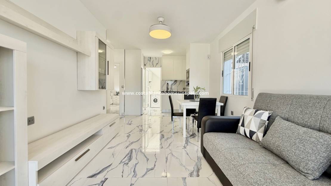 Revente - Semi - Detached Villa - Torrevieja - El chaparral