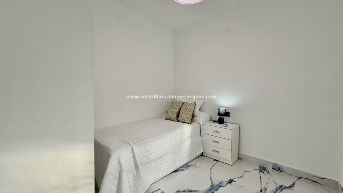 Revente - Semi - Detached Villa - Torrevieja - El chaparral