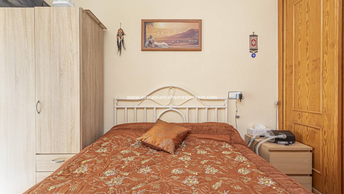 Revente - Semi - Detached Villa - Torrevieja - La Siesta