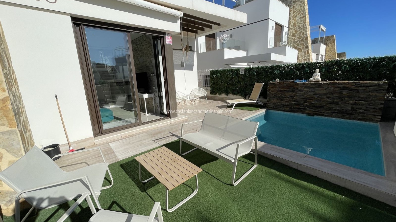 Revente - Semi - Detached Villa - Villamartin