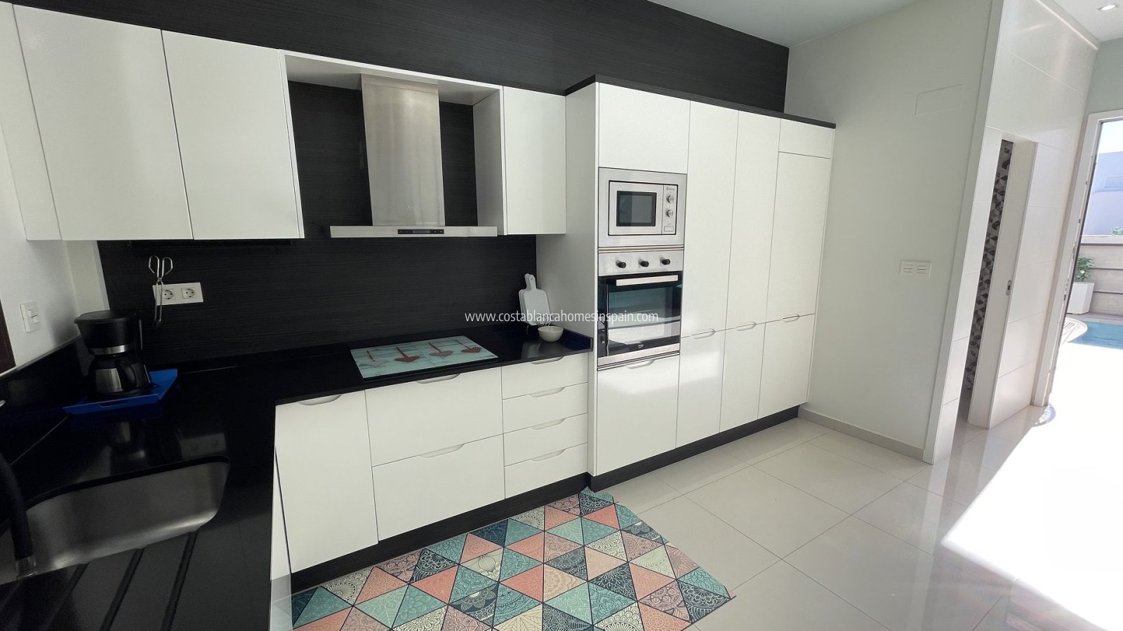 Revente - Semi - Detached Villa - Villamartin