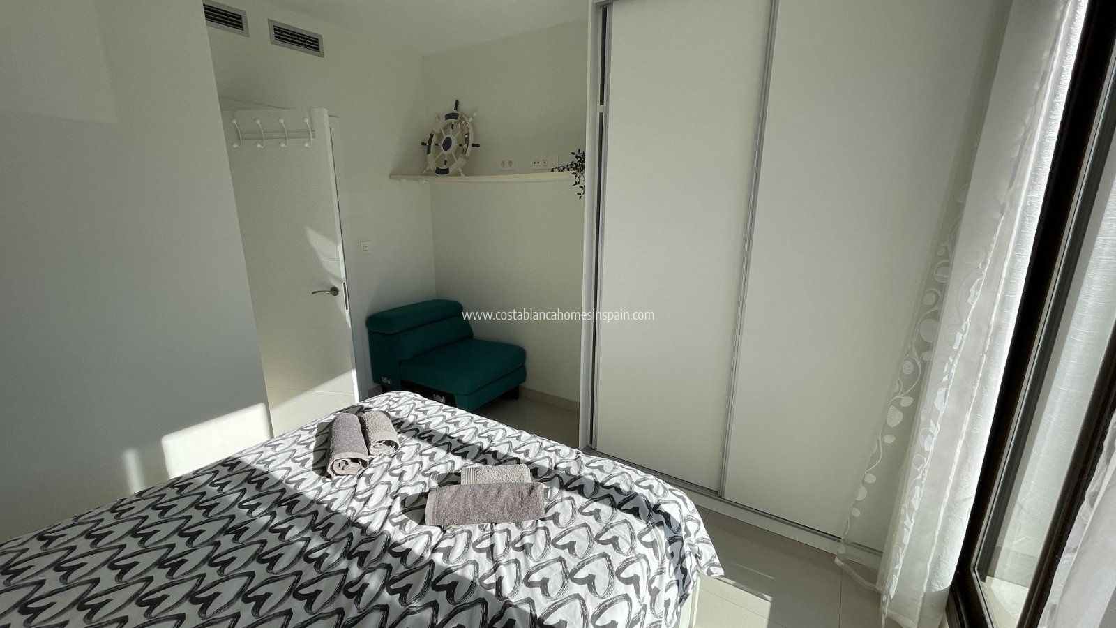 Revente - Semi - Detached Villa - Villamartin