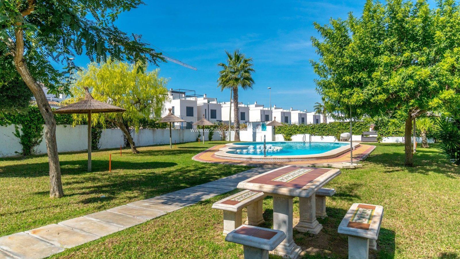 Revente - Semi - Detached Villa - Villamartin