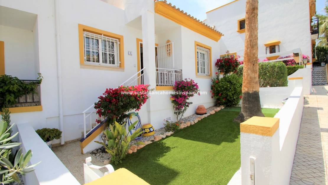 Revente - Semi - Detached Villa - Villamartin