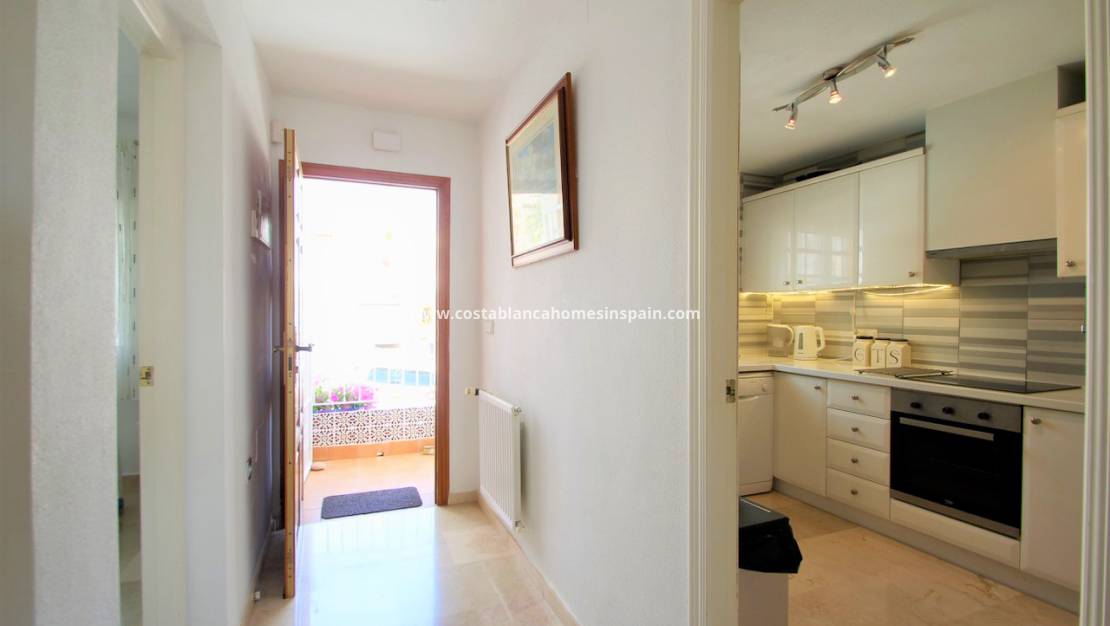 Revente - Semi - Detached Villa - Villamartin