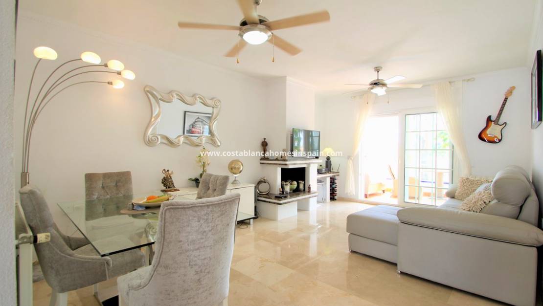 Revente - Semi - Detached Villa - Villamartin