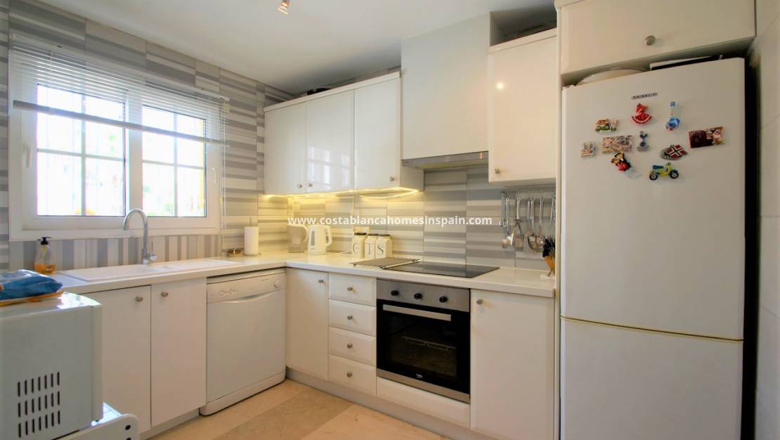 Revente - Semi - Detached Villa - Villamartin