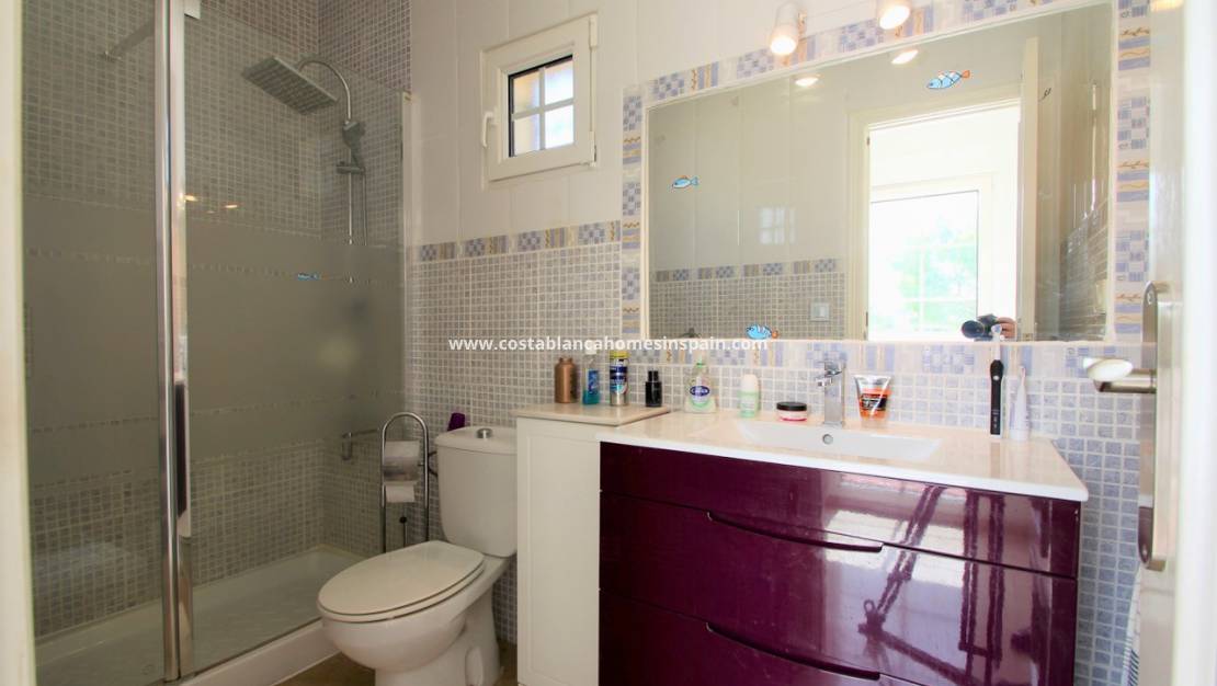 Revente - Semi - Detached Villa - Villamartin