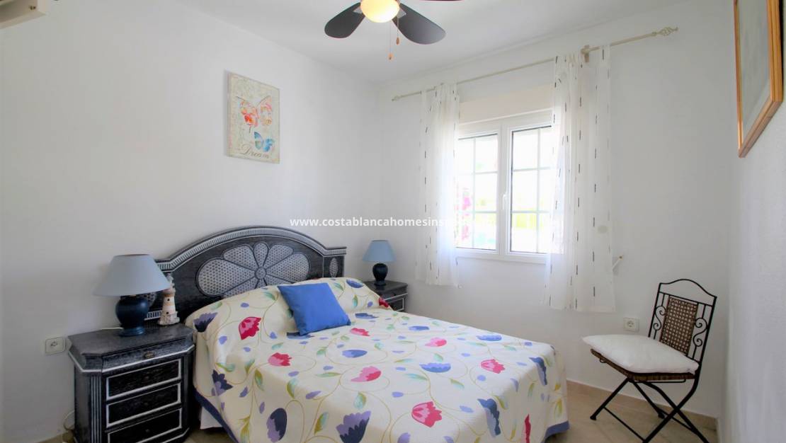 Revente - Semi - Detached Villa - Villamartin