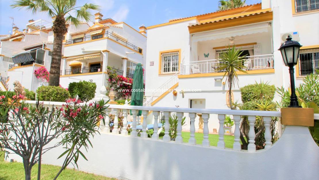 Revente - Semi - Detached Villa - Villamartin