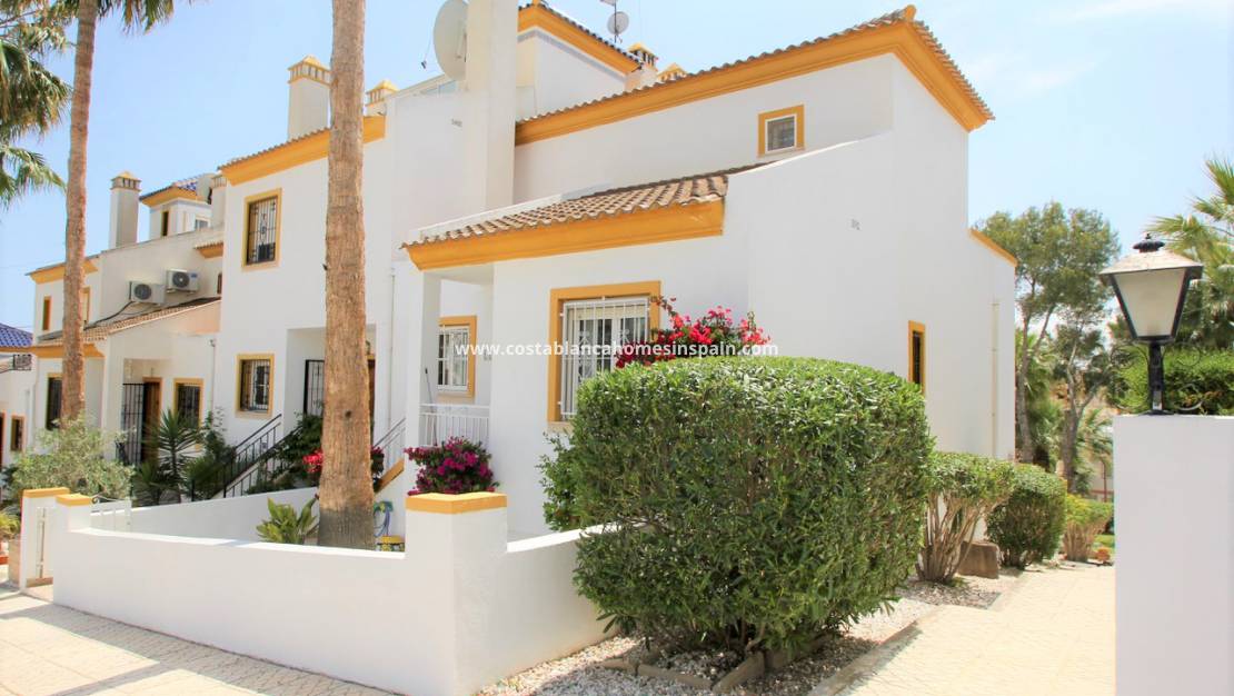 Revente - Semi - Detached Villa - Villamartin