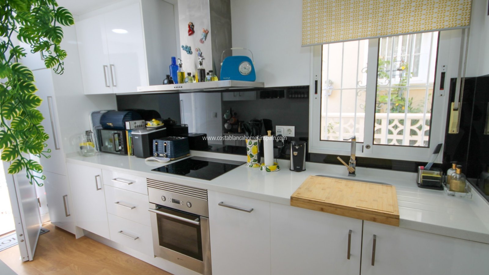 Revente - Semi - Detached Villa - Villamartin