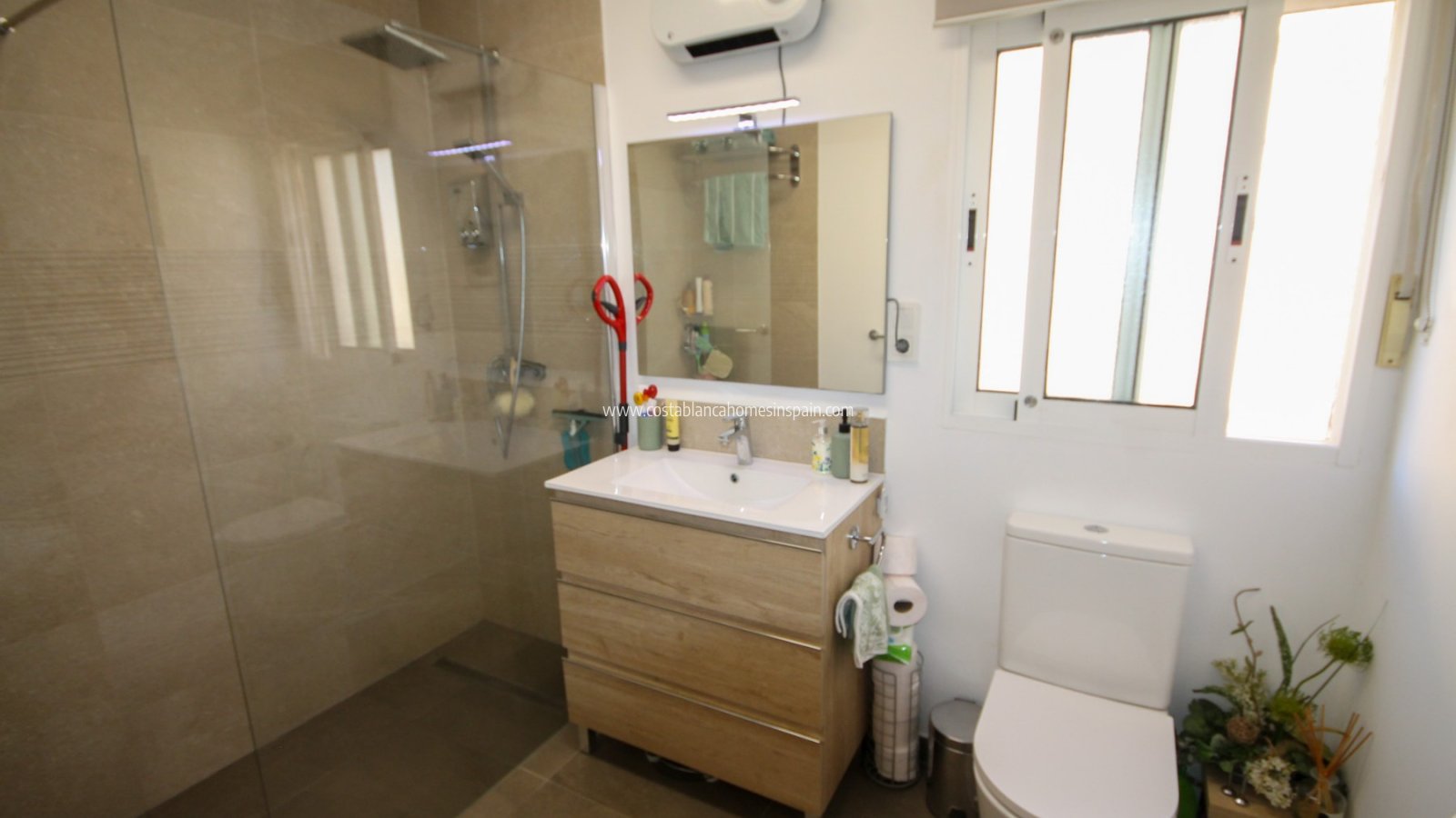 Revente - Semi - Detached Villa - Villamartin