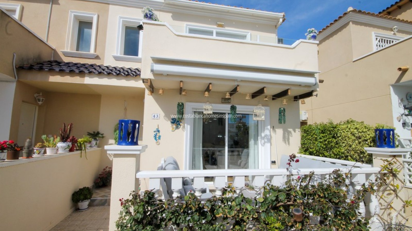 Revente - Semi - Detached Villa - Villamartin