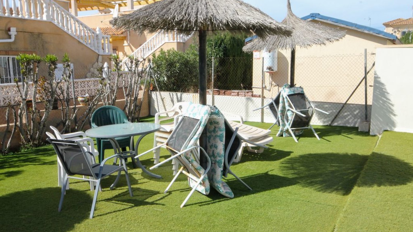 Revente - Semi - Detached Villa - Villamartin